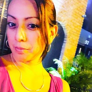 Meet your Posher, Adriana